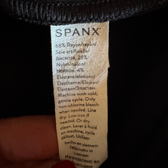 Spanx Perfect Sleeveless Jumpsuit Black 1X Wide Leg Shaping V-Neck Career Chic - Picture 13 of 16